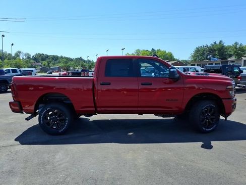 New 2026 RAM 2500 Big Horn AWD/4WD image 2