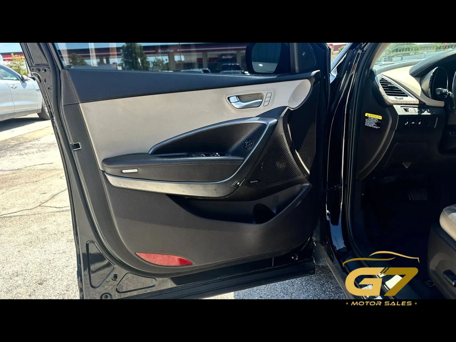 Used 2018 Hyundai Santa Fe Sport w/ 2.0T Ultimate Tech Package 05 FWD image 5