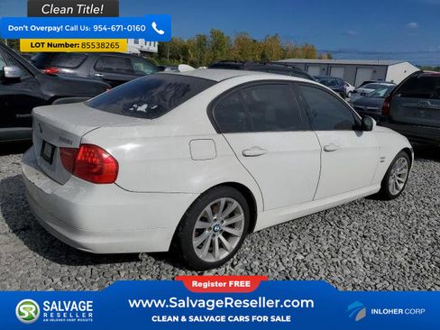 Used 2011 BMW 328i xDrive Sedan image 4