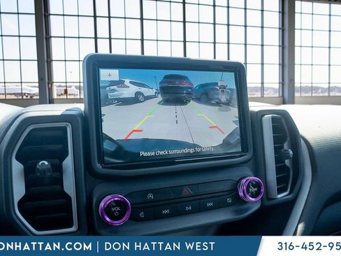 Used 2022 Ford Bronco Sport Outer Banks w/ Tech Package AWD/4WD image 9