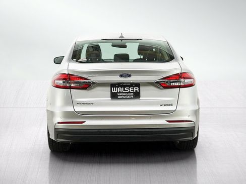 Used 2019 Ford Fusion SEL FWD image 4
