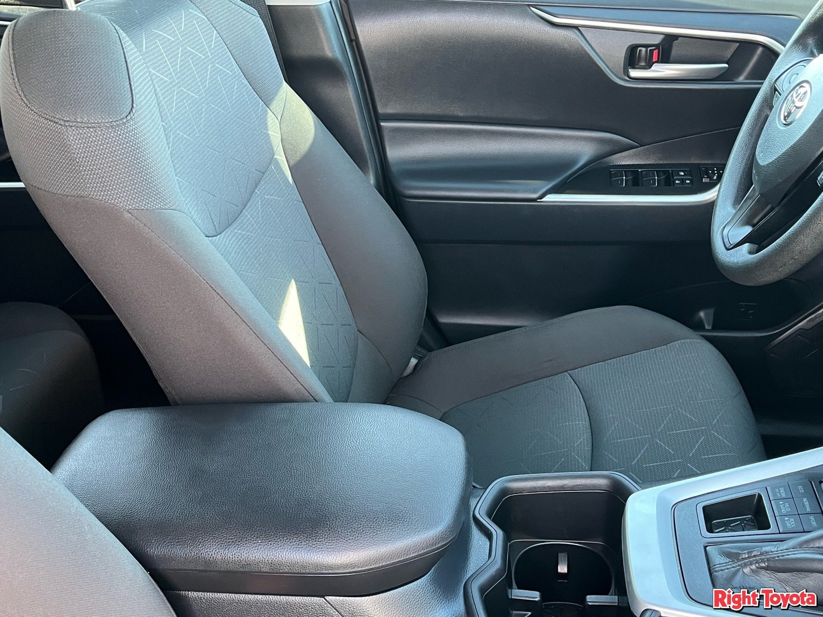 Certified 2025 Toyota RAV4 XLE AWD/4WD image 14