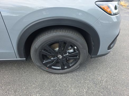 Certified 2026 Honda HR-V Sport image 9