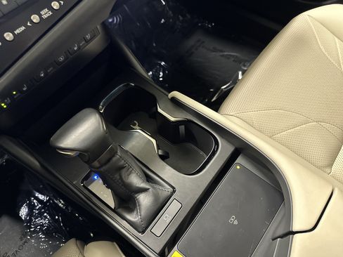 Used 2023 Lexus ES 350 w/ Accessory Package (Z2) FWD image 26