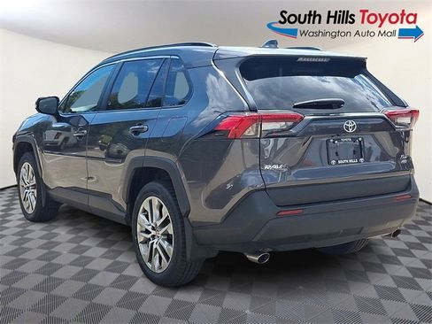 Certified 2022 Toyota RAV4 XLE Premium image 4