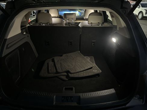Used 2022 Lincoln Corsair Reserve w/ Elements Package FWD image 19