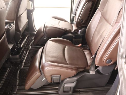 Used 2021 Toyota Sienna Platinum FWD image 13