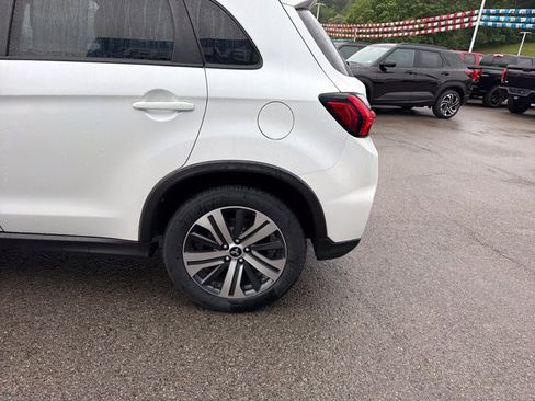 Used 2021 Mitsubishi Outlander Sport ES AWD/4WD image 7