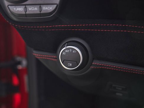 Used 2019 Ferrari 488 Spider Base image 47