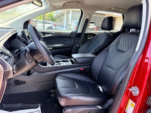 Used 2024 Ford Edge Titanium w/ Equipment Group 301A AWD/4WD image 3