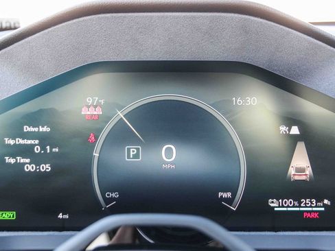 New 2026 Lexus ES 350e FWD image 22