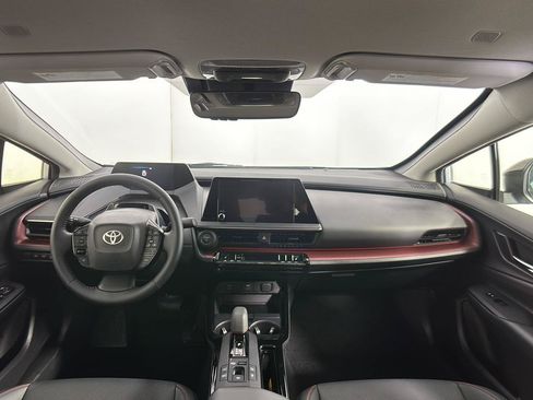 Used 2025 Toyota Prius Plug-In Hybrid FWD image 20