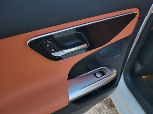 Certified 2025 Mercedes-Benz C 300 Sedan image 11