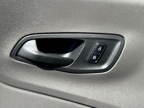 Used 2024 Ford Transit 250 Low Roof AWD w/ Exterior Upgrade Package image 22