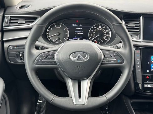 Used 2025 INFINITI QX50 Pure image 18