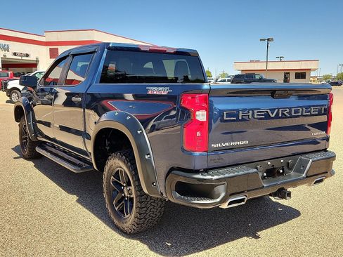 Used 2019 Chevrolet Silverado 1500 Custom Trail Boss w/ Custom Convenience Package AWD/4WD image 3