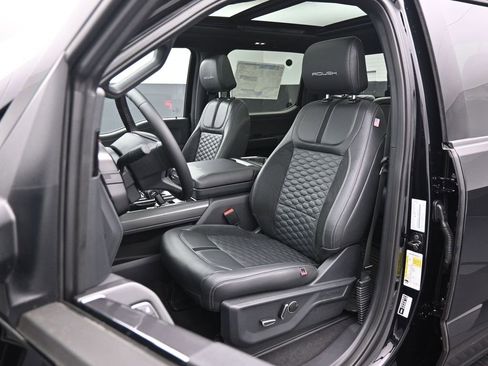 New 2025 Ford F150 Lariat w/ Equipment Group 502A High image 8