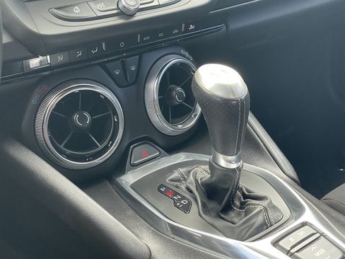 Used 2016 Chevrolet Camaro SS RWD image 29