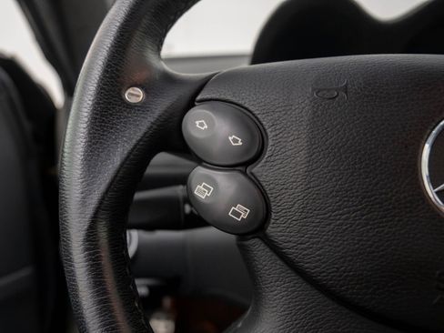 Used 2004 Mercedes-Benz SL 55 AMG image 23