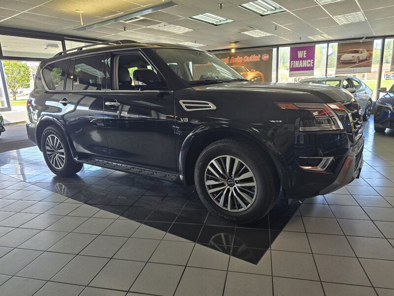 Used 2021 Nissan Armada SL w/ Captain's Chairs Package AWD/4WD image 3