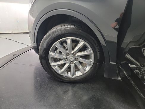 Used 2019 Buick Envision Essence image 30