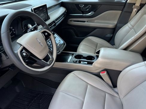 Used 2022 Lincoln Corsair FWD image 9