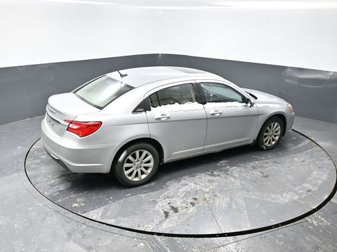 Used 2011 Chrysler 200 Touring image 12