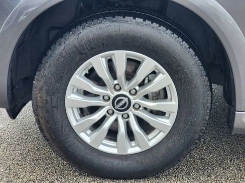 Used 2022 Nissan Armada SV image 7