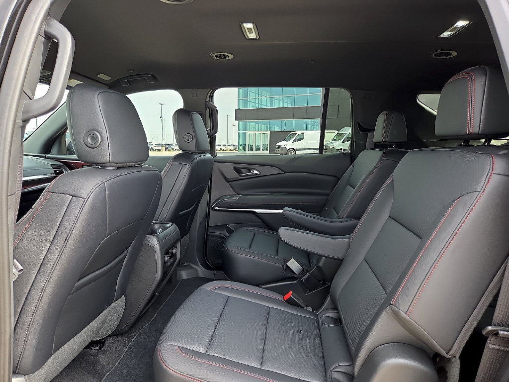 Used 2026 Chevrolet Traverse Z71 AWD/4WD image 13