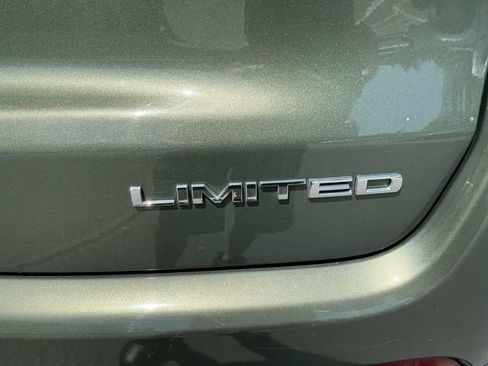 Used 2020 Jeep Compass Limited AWD/4WD image 19