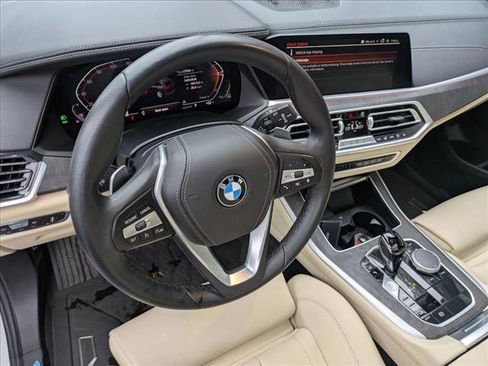 Used 2022 BMW X5 xDrive40i w/ Parking Assistance Package image 10