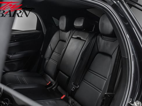 Used 2022 Porsche Cayenne S image 48