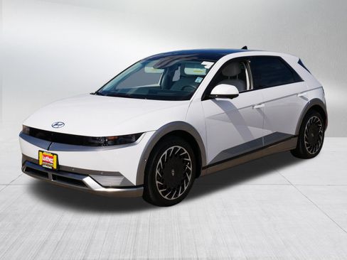 Used 2024 Hyundai Ioniq 5 Limited AWD/4WD image 3