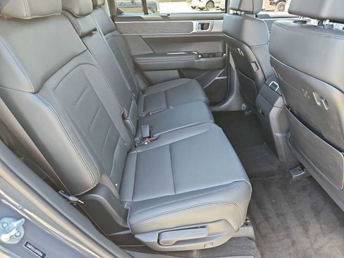 Used 2025 Hyundai Santa Fe Limited AWD/4WD image 20