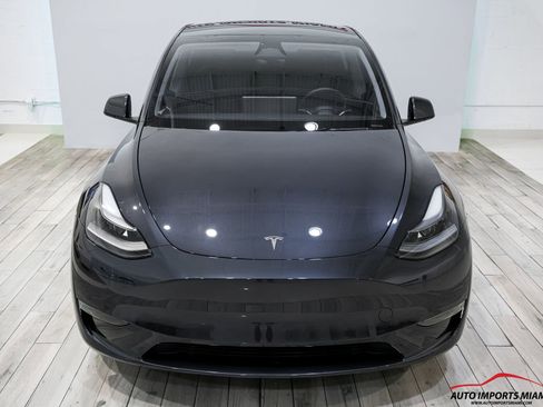 Used 2024 Tesla Model Y Long Range AWD/4WD image 29