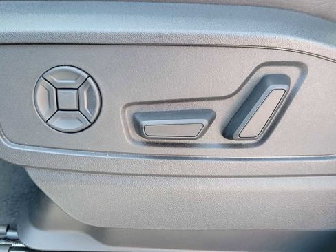 Certified 2025 Audi Q5 Premium Plus w/ Premium Plus AWD/4WD image 16