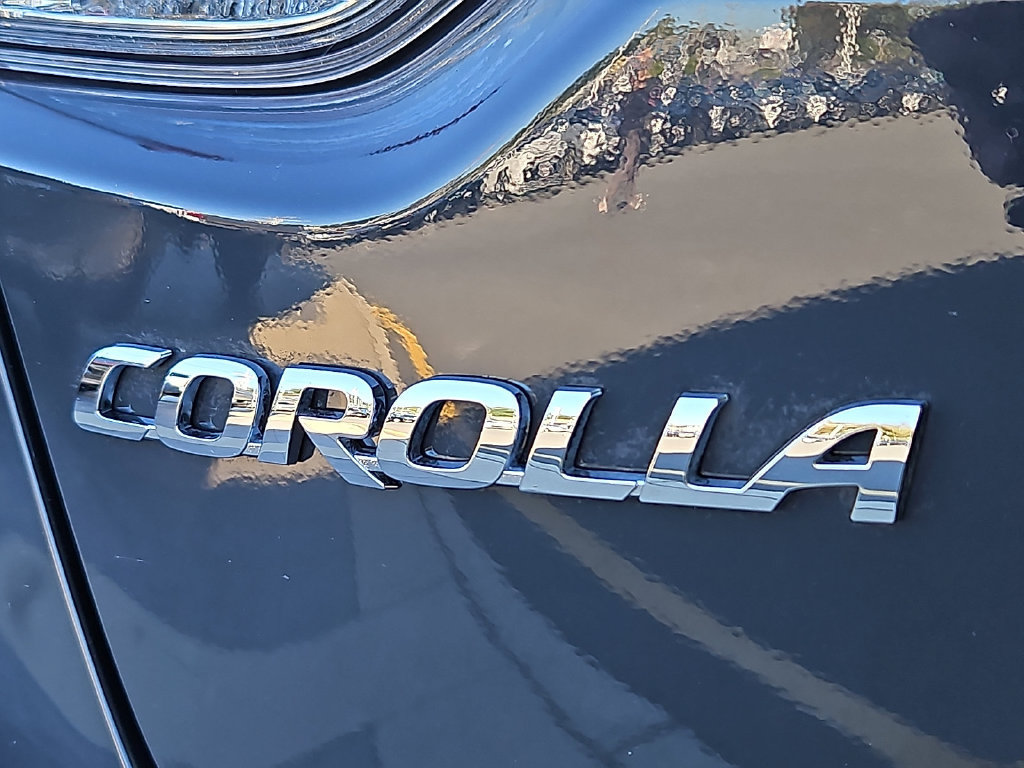 Certified 2024 Toyota Corolla LE FWD image 31