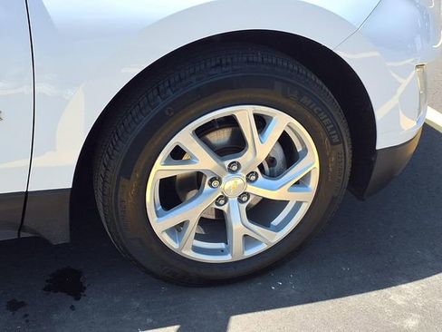 Used 2021 Chevrolet Equinox Premier AWD/4WD image 31
