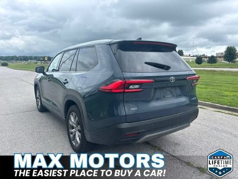 Used 2024 Toyota Grand Highlander AWD image 6