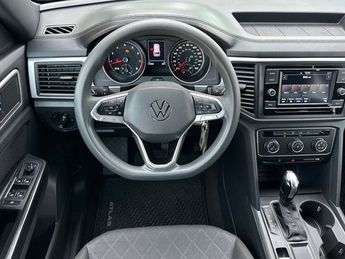 Certified 2020 Volkswagen Atlas Cross Sport S image 15