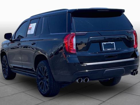 Used 2021 GMC Yukon Denali w/ Denali Premium Package AWD/4WD image 12