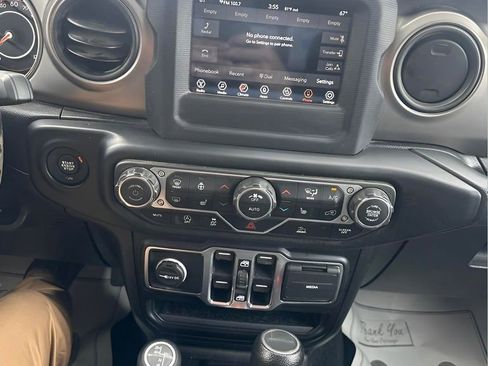Used 2020 Jeep Gladiator Sport w/ Quick Order Package 24S image 20