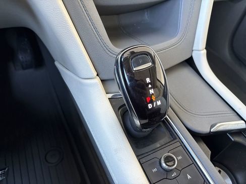 Certified 2024 Cadillac XT5 Premium Luxury w/ LPO, Floor Liner Package image 16