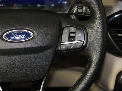 Certified 2020 Ford Escape Titanium image 18