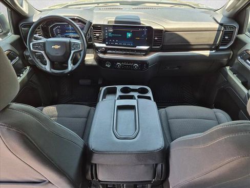 Used 2023 Chevrolet Silverado 1500 LT AWD/4WD image 18