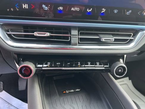 New 2026 Chevrolet Equinox EV LT image 25