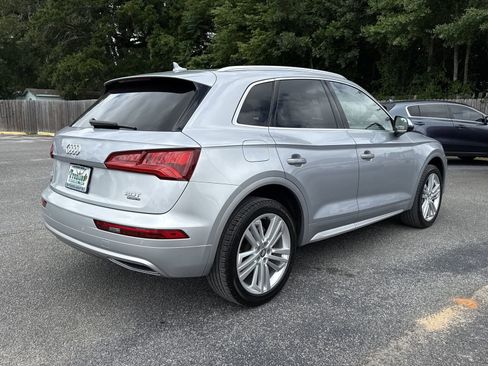 Used 2018 Audi Q5 2.0T Premium Plus w/ Premium Plus Package AWD/4WD image 5