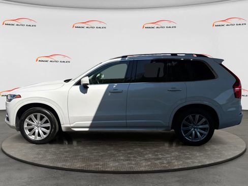 Used 2018 Volvo XC90 T6 Momentum w/ Momentum Plus Package AWD/4WD image 7