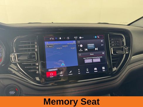 Used 2024 Dodge Durango GT image 15