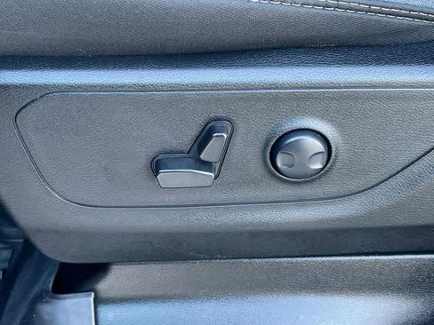 Used 2023 RAM 1500 Lone Star AWD/4WD image 31